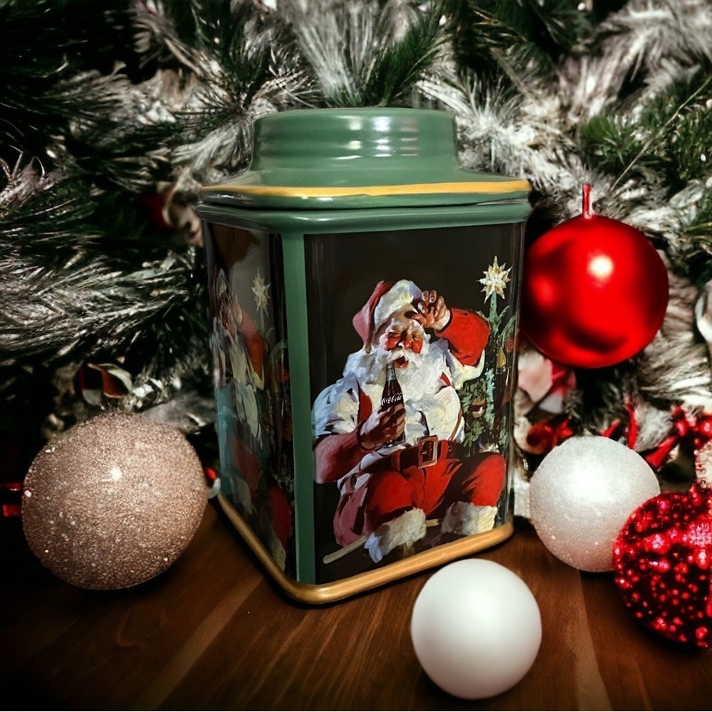 Coca Cola Holiday Portraits Santa Red Green Stoneware Canister‎ Jar 2002 Sakura